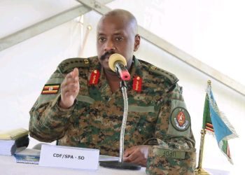 Umugaba mukuru w’ingabo za UPDF, Muhoozi, yagize icyavuga gikaze ku matora yo mu 2026 muri Uganda .