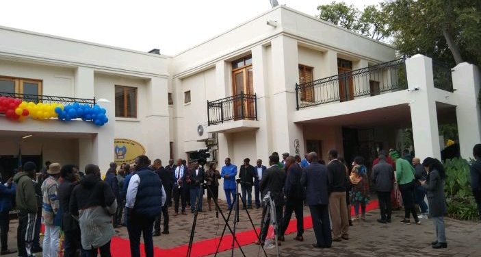 RDC yagaragaje icyo yikanga ku bantu baturuka muri Afrika y’Epfo binjira ku butaka bw’iki guhugu.