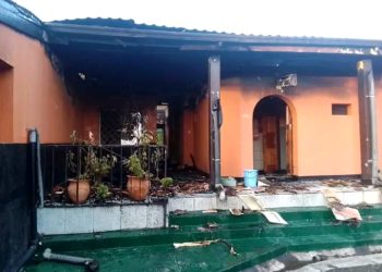 Hotel Muhabura yafashwe n’inkongi y’umuriro irasha irakonga.