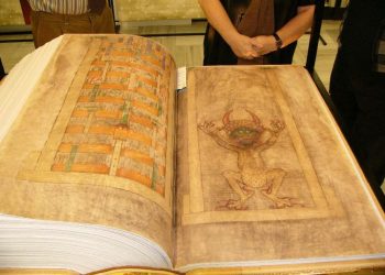 Ibyo wa menya ku gitabo cya satani ariwe rusoferi (sekibi).