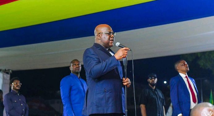 Perezida Tshisekedi wa RDC yabwiwe ko ari gukina n’umuriro.