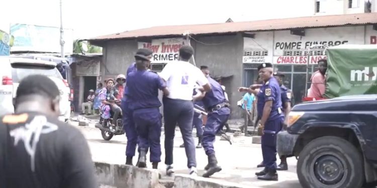 I Kinshasa uzwi mu banyapolitiki bakomeye yatawe muri yombi, hamenyekana n’impanvu yabyo.