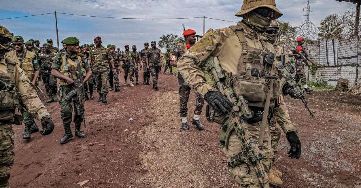 Ingabo za FARDC n’abambari bazo bahuye n’uruva gusenya muri Kivu Yaruguru.