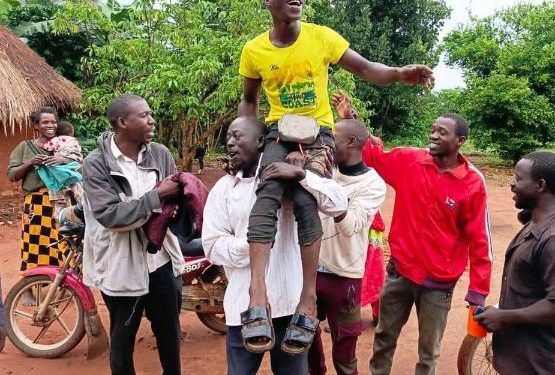 Uganda: Uwari umaze iminsi apfuye yongeye kugaragara mu ruhame ari muzima.