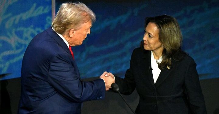 Gira ibyo umenya kuri Kamala Harris na Donald Trump, bakomeje kugaragara ko begeranye mu majwi.