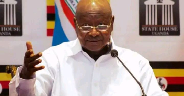 Museveni wa Uganda, yarangiye RDC aho yavana igisubizo kirambye ku ntambara ihanganyemo na M23.