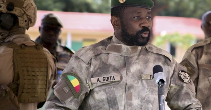Mali: Perezida w’inzibacyuho yakoze impunduka zidasanzwe.