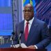 Perezida Tshisekedi yikomanze ku gatuza agaragaza uburyo perezida Kagame amutinya.