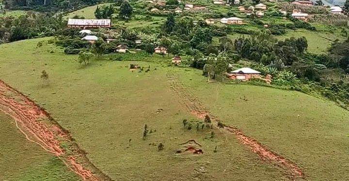 FARDC na FDLR biraye mu mihana y’Abanyamulenge bayiteraguramo ibisasu biremereye.