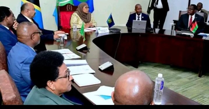 Perezida Samia yakoranije inama yihuta ya SADC ku ntambara ibera muri RDC.