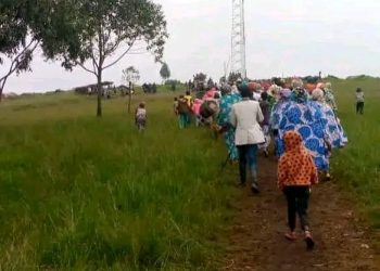 Twirwaneho yakiriwe n’abaturage ubwo yasesekaraga mu Mikenke.