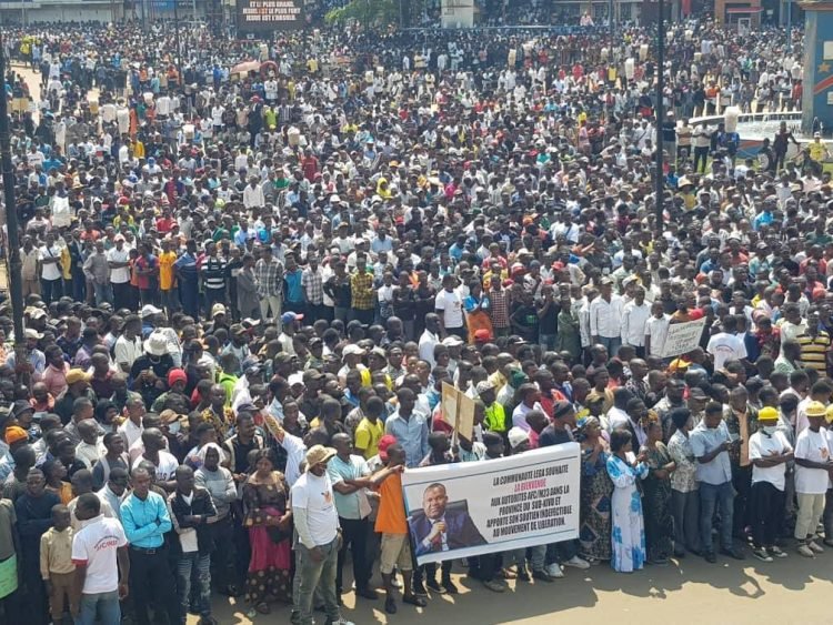 Iby’igisasu cyaturikiye mu nama i Bukavu harimo n’abayobozi.