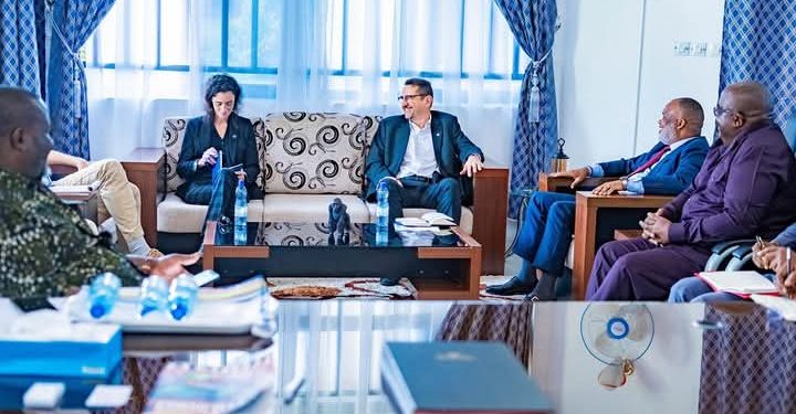 M23 yagiranye ikiganiro kidasanzwe n’intumwa ya LONI.