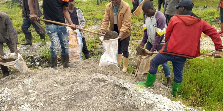 Umuganda udasanzwe wakorewe ku kibuga cy’indege cya Minembwe.