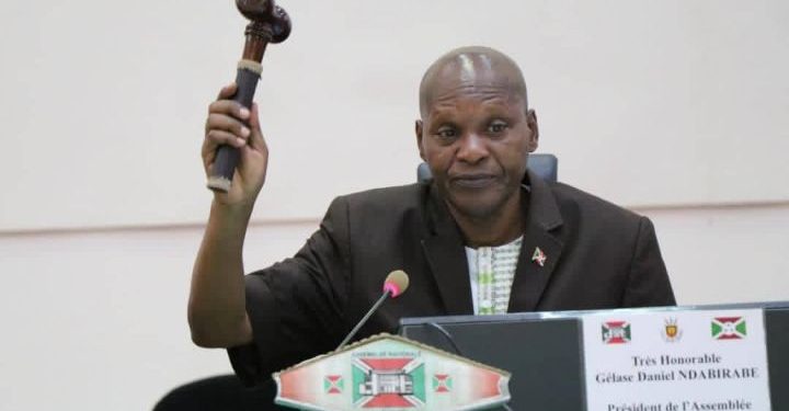 I Burundi bashyiriweho igihano gikakaye kuzajyafatanwa ishashi.