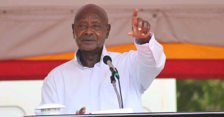 Perezida Museveni yagaragaje inkomoko y’intambara zibera muri RDC.