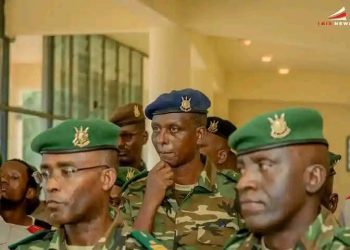 Abasirikare b’u Burundi bongeye guhemukira Abanyamulenge bari baherekeje.