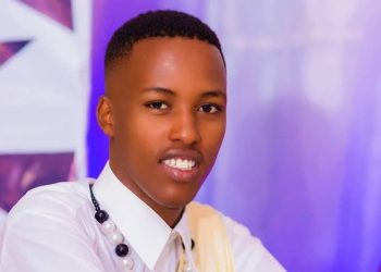 Ibyo wa menya kuri Kofi ukoze amateka mu gucuranga injyana y’igisirimba.