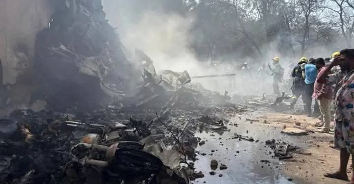 Indege ya Air India yaritwaye abantu yakoze impanuka ikomeye.