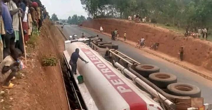 iby’u Burundi bikomeje kwanga kuko n’igitoro bwari bugiye kubona habaye “ubuhanya.”