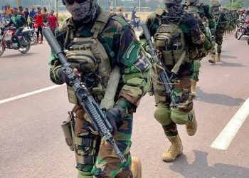 Byamenyekanye neza ko Kinshasa iri gutegura intambara karundura.