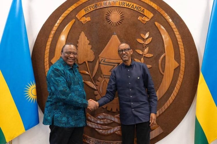 Uhuru yaganiriye na perezida Kagame kubyerekeye u Burasirazuba bwa RDC.