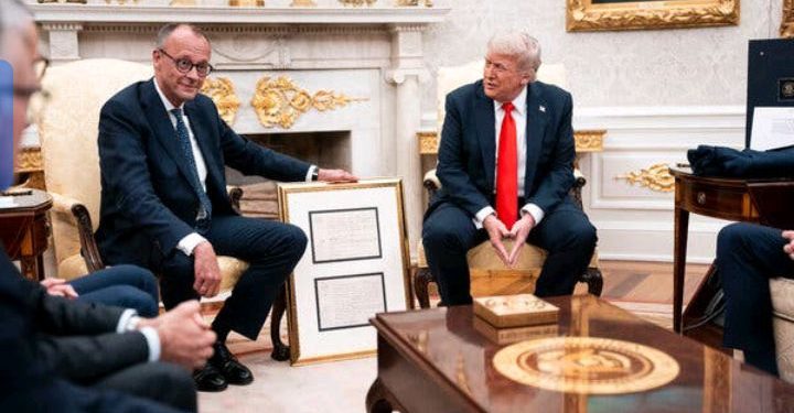 Perezida Trump yasobanuye uburyo perezida w’u Burusiya yamutengushye.