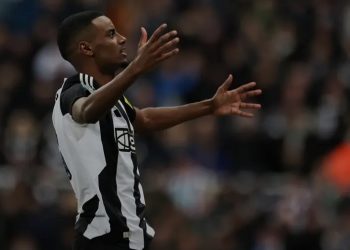 Hagati ya Newcastle na Isak Rurageretse – Impagarara mu Isoko rya Transfer.
