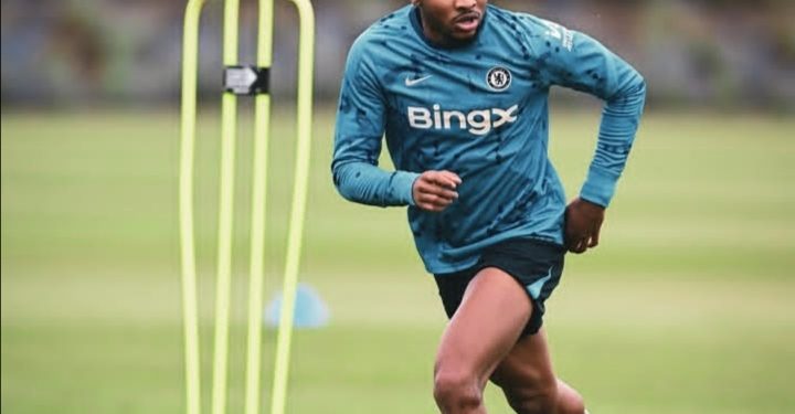 Nyuma yo Gutsindwa Gusinyisha Eze, Tottenham Irashaka Nkunku wa Chelsea.