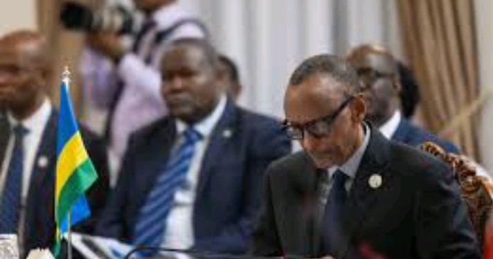 Perezida Kagame yaganiriye n’abakuru b’ibihugu byo muri EAC na SADC ku bibazo cya RDC.