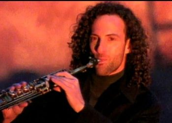 Kenny G agiye gususurutsa ab’i- Nairobi mu gitaramo cya Jazz cy’akataraboneka.