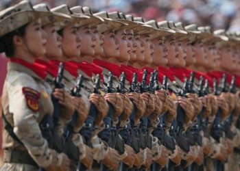 U Bushinwa bwamuritse intwaro nshya zitari zizwi ko buzigira, bitera isi icyikango