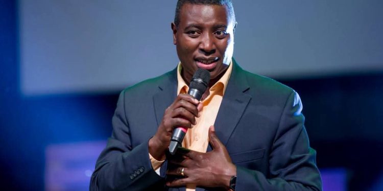 Intumwa Gitwaza yizihije imyaka amaze mu murimo w’ivugabutumwa, agira n’icyo abivugaho