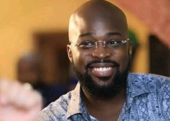 Umuhungu wa Tshisekedi yarasiye abantu mu kabari