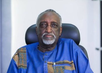 Tito Rutaremara yasubije abavuga ko u Rwanda rufite ingabo muri RDC