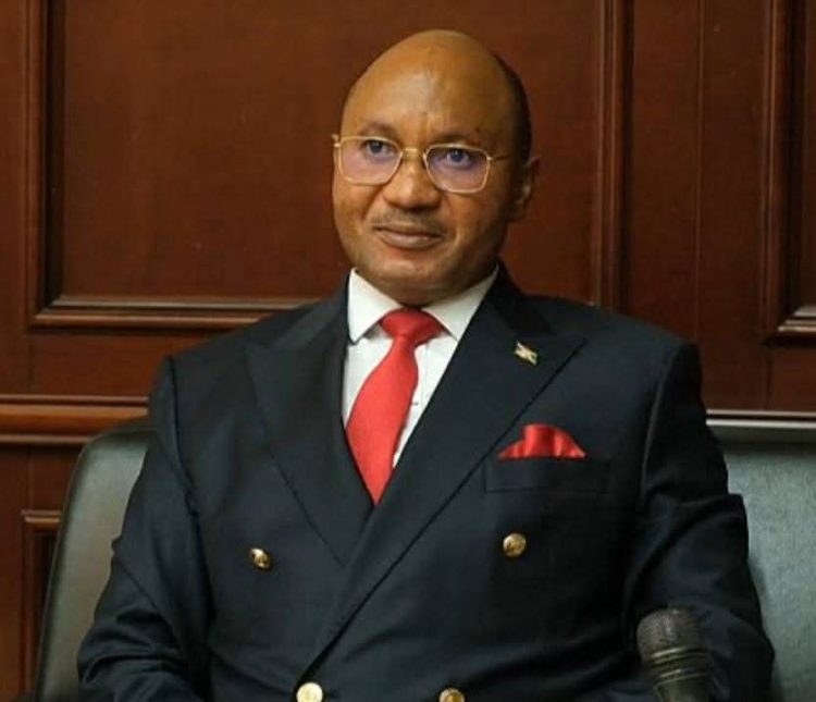 Bonyoni yagejejwe mu bitaro aherekejwe bikomeye