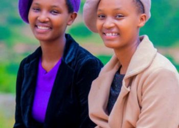 Vestine na Dorcas batangaje urugendo rwabo rwa mbere muri Canada