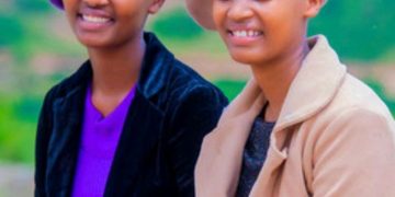 Vestine na Dorcas batangaje urugendo rwabo rwa mbere muri Canada