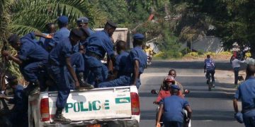 Abapolisi bakuru bo mu b’u Burundi bakorera mu Gatumba bafunzwe