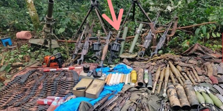 Twirwaneho yerekanye umurundo w’intwaro yambuye ingabo z’u Burundi n’iza FARDC