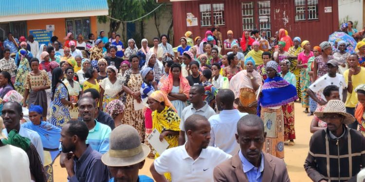 Impunzi mu gisa n’imyigaragambyo nyuma yo kwanga ibyavuye mu matora y’abayobozi muri zone ya Nyarugugu C