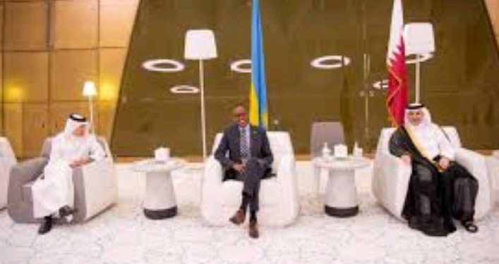 Perezida Kagame yagiranye ibiganiro na Emir Sheikh Tamim bin Hamad Al Thani