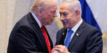 Trump yandikiye perezida wa Israel amusaba kugirira imbabazi Netanyahu