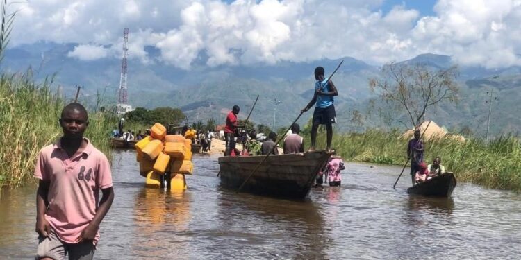 Izamuka rikabije ry’ibiciro by’ibikomoka kuri peteroli i Burundi ryahungabanyije ingendo, intambara yo muri RDC ikomeza kurushaho kuba ikibazo
