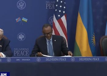 Amateka Yanditswe i Washington: Perezida Kagame na Tshisekedi Basinye Amasezerano y’Amahoro Yari Ategerejwe n’Isi Yose