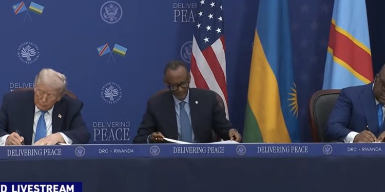 Amateka Yanditswe i Washington: Perezida Kagame na Tshisekedi Basinye Amasezerano y’Amahoro Yari Ategerejwe n’Isi Yose