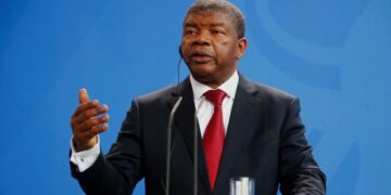 Perezida Lourenço yanze kohereza ingabo muri RDC, ashyigikira ibiganiro hagati y’Abanye-Congo