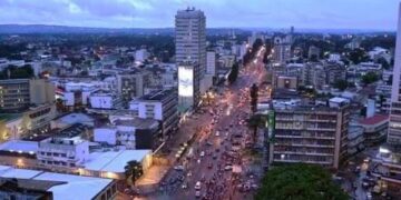 I Kinshasa Abakozi bakoze imyigaragambyo basaba imishahara yabo bamaze igihe badahembwa