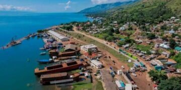 Mu gihe mu bindi bice by’umujyi wa Uvira, ibiturika by’amasasu byahagaze, ahagana i Kalundu ho urusaku rukomeye ruracyumvikana