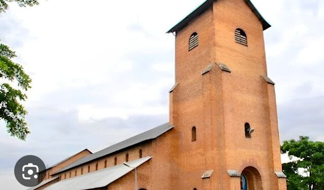 Abayobozi Gakondo Bakoreye Igitaramo cy’Amasengesho i Kinshasa Basabira Amahoro mu Burasirazuba bwa RDC